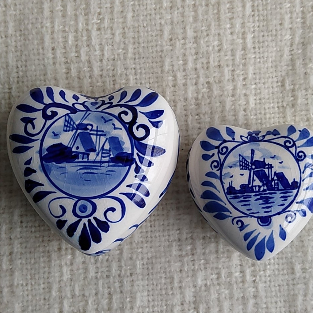 Set 2 Heart Trinket Boxes Delfts Blue Handpainted ❤